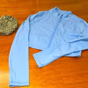 Forever 21 Exercise Crop top with pocket in MINT CONDITION!